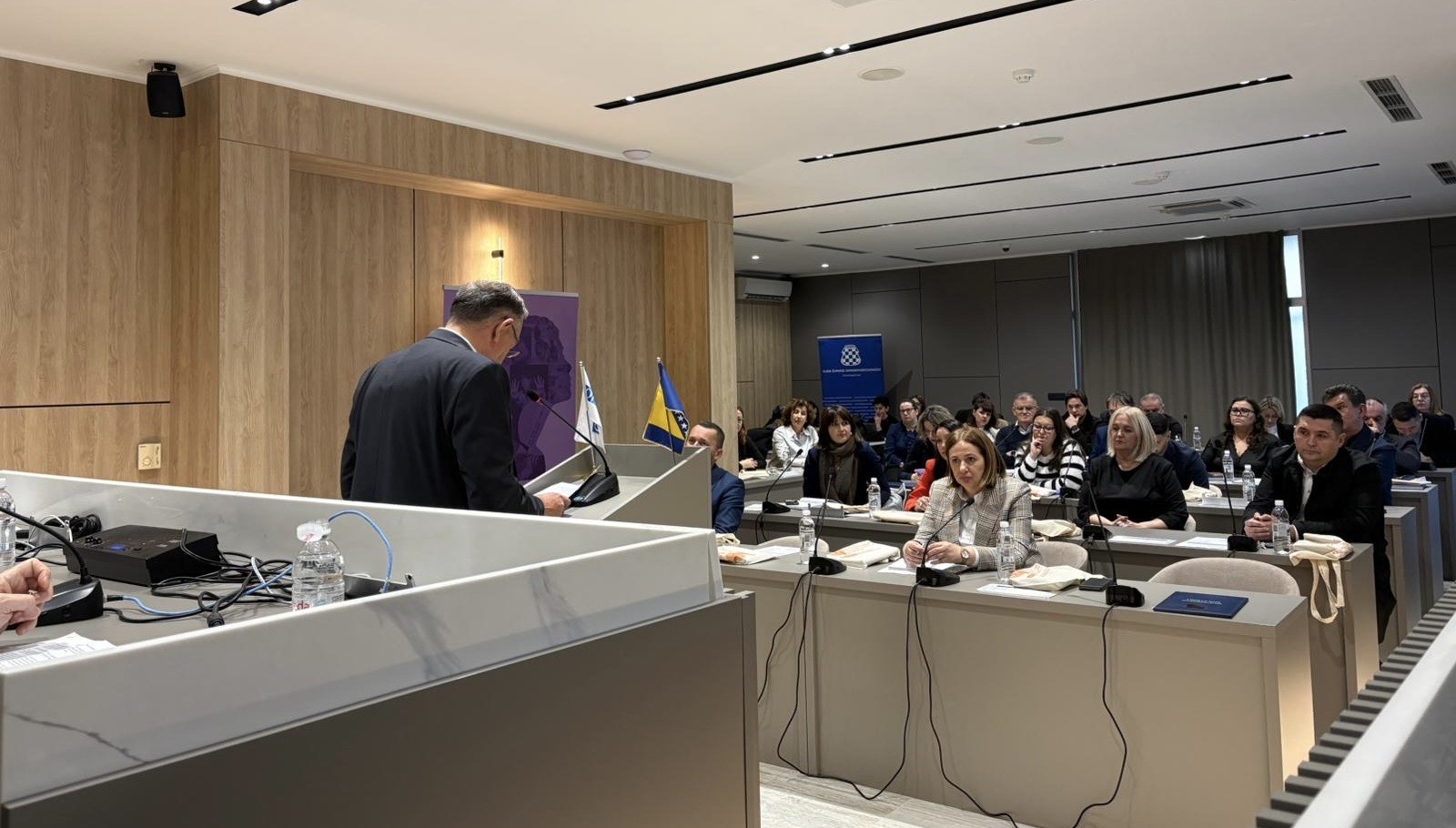 2aac493e 8f53 4b1a a5b9 de66abcb3281