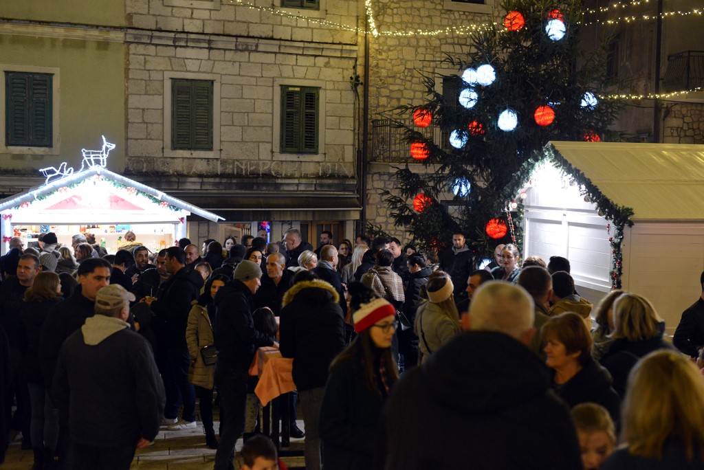 advent3 1024 x 684